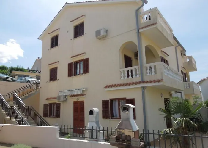 Apartments Njivice